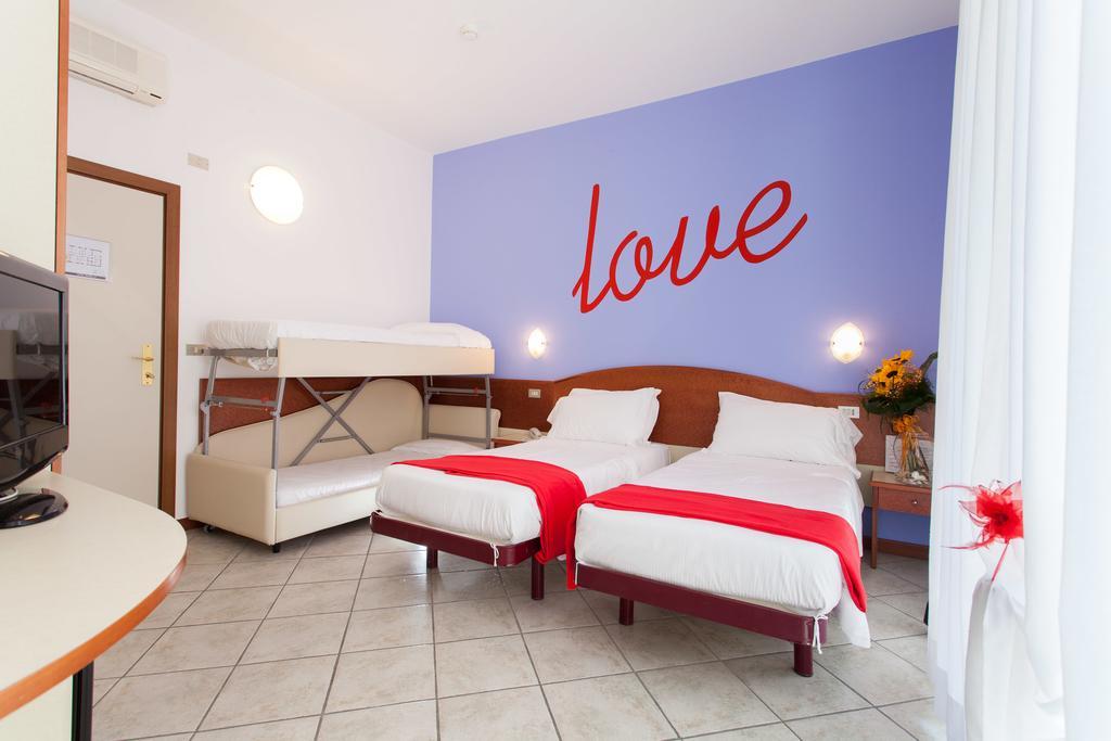 B&B Isabella Milano Marittima Cameră foto